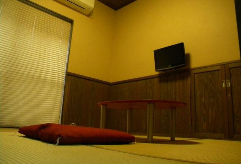 اتاق اکونومی با حمام مشترک, Family Ryokan Kawakyu With Showa Retro, Private Hot Spring