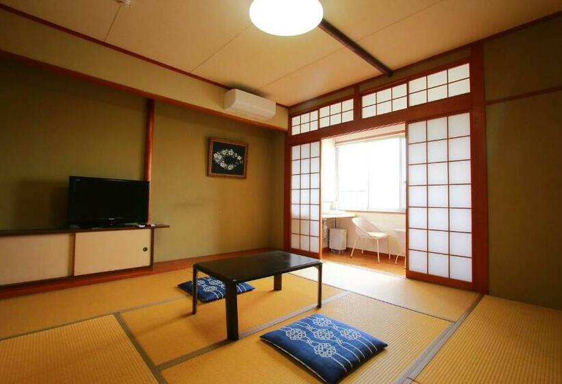 اتاق استاندارد سه تخته با سرویس بهداشتی مشترک, Family Ryokan Kawakyu With Showa Retro, Private Hot Spring