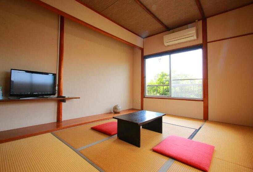 اتاق اکونومی با حمام مشترک, Family Ryokan Kawakyu With Showa Retro, Private Hot Spring