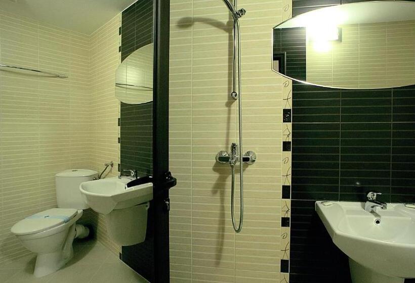 اتاق استاندارد سه نفره, Guesthouse Koliovata Kashta
