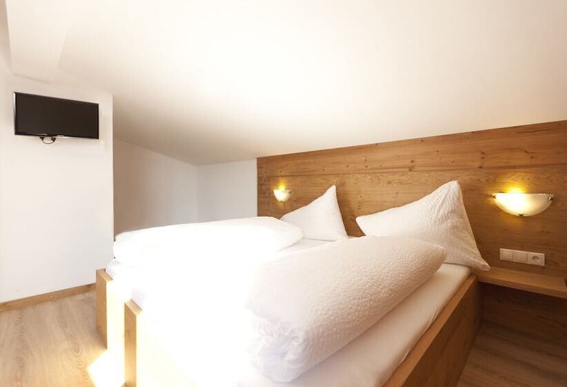 اتاق خانوادگی, Hochjochstöbli B&b Alpine Easy Stay