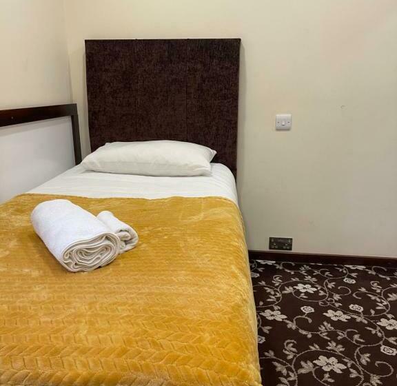 اتاق استاندارد یک نفره, The Ormonde Guesthouse