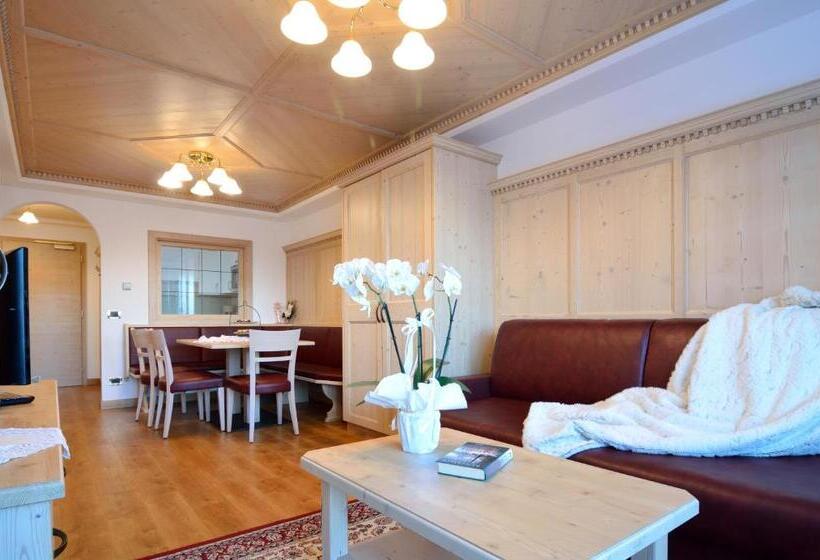 آپارتمان 1 خوابه با بالکن, Residence Isabell