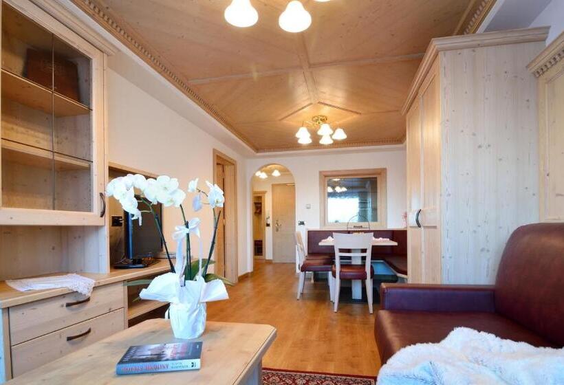 آپارتمان 2 خوابه با بالکن, Residence Isabell