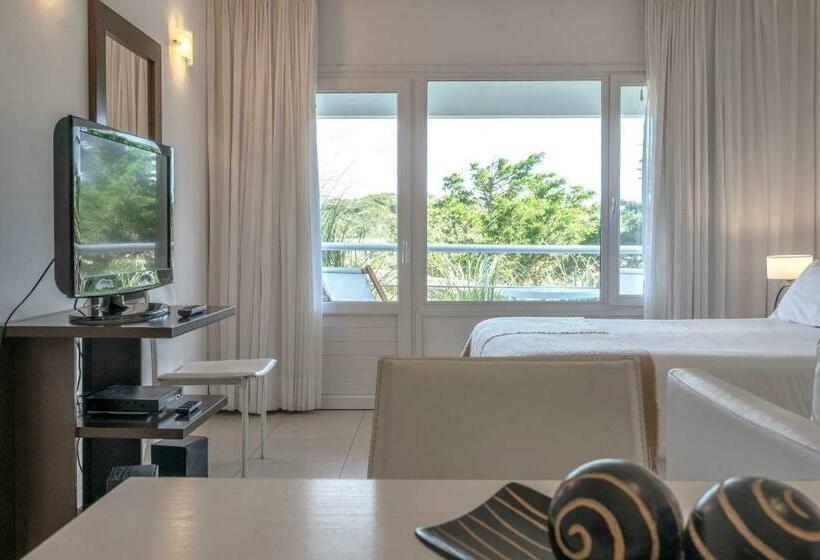 استودیوی استاندارد, Valeria Playa Apart