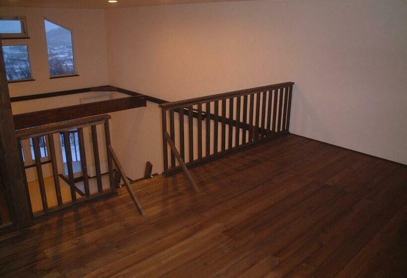 آپارتمان 2 خوابه, Chalet Fuyuri