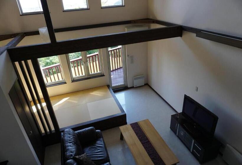 آپارتمان 2 خوابه, Chalet Fuyuri