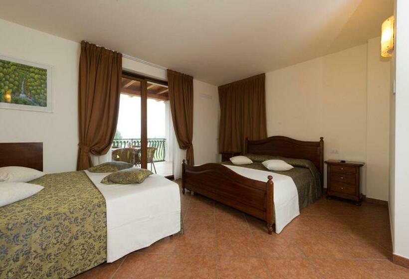 استودیوی استاندارد, Locanda Ristorante Al Cardellino