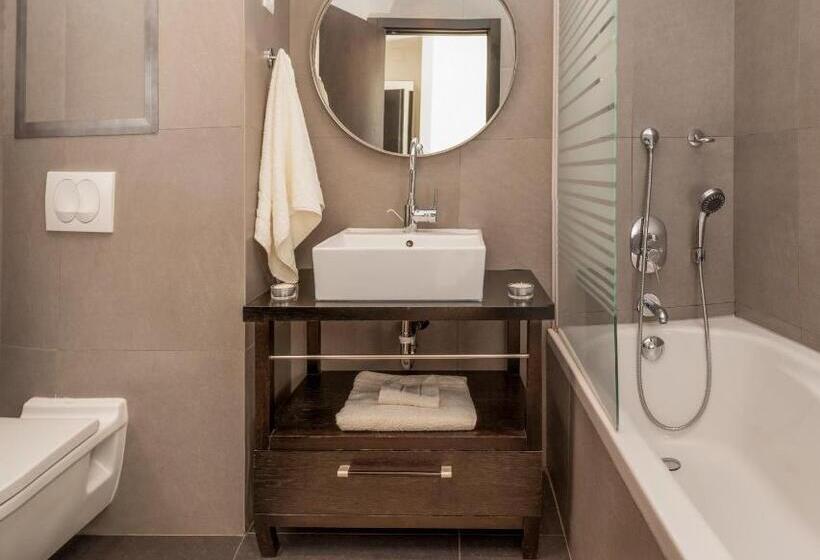 آپارتمان سلطنتی 2 خوابه, Luxury Downtown Apartments