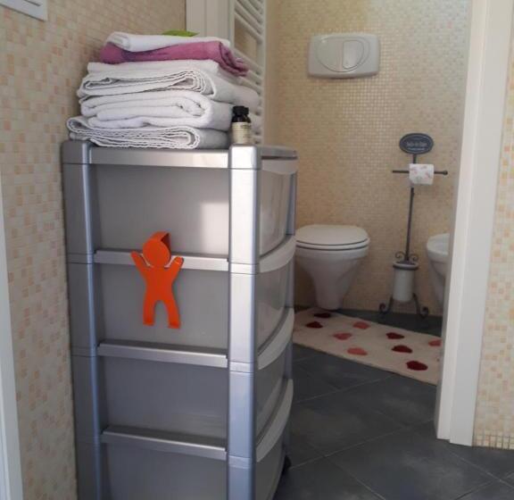 استودیوی استاندارد, Residence Désirée