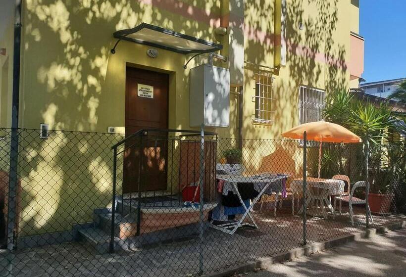 آپارتمان 1 خوابه, Residence Désirée