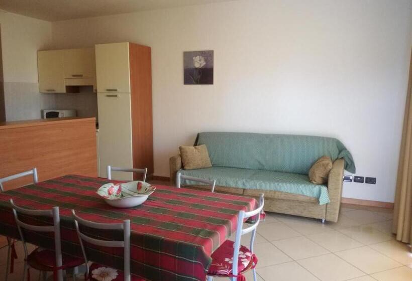 2 Bedrooms Apartment Lake View, Residenza Orchidee