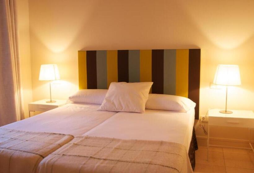 آپارتمان لوکس 2 خوابه, Aparthotel Novo Resort