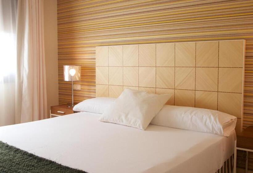 آپارتمان لوکس 2 خوابه, Aparthotel Novo Resort