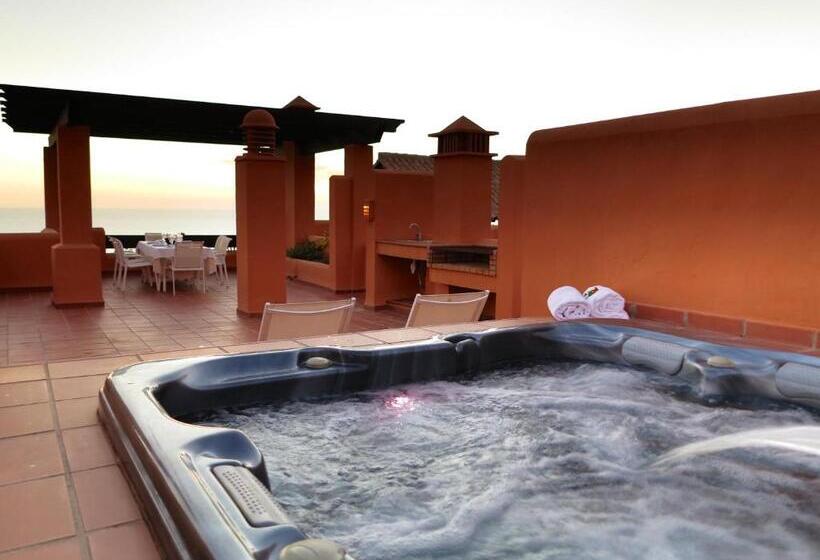 آپارتمان دلوکس 3 خوابه, Aparthotel Novo Resort