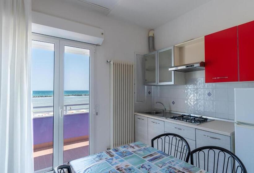 آپارتمان 1 خوابه با چشم‌انداز دریا, Beach Suite