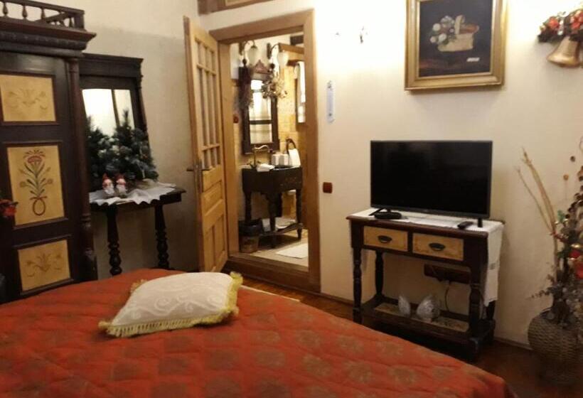 Номер Стандарт, Casa Cositorarului Boutique Pension