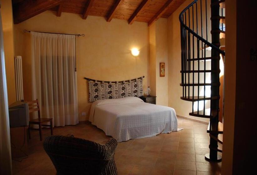 اتاق استاندارد سه تخته با چشم‌انداز باغ, Agriturismo Flabeto