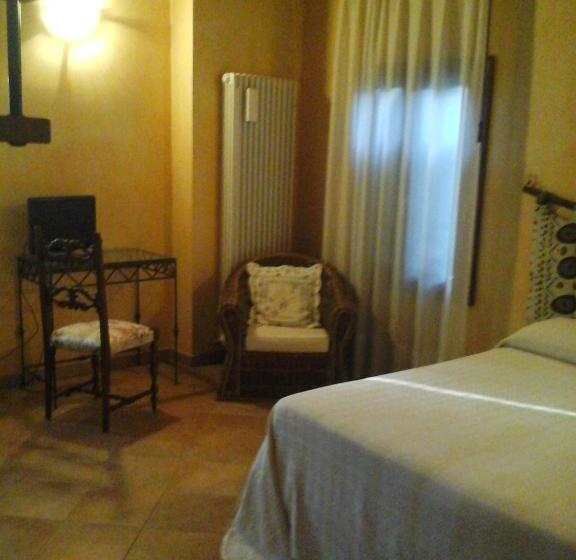 اتاق استاندارد سه تخته با چشم‌انداز باغ, Agriturismo Flabeto