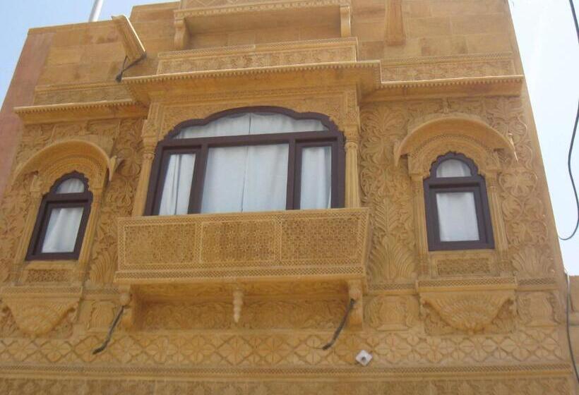 اتاق استاندارد, Gajanand Guest House