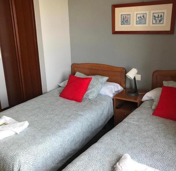 اتاق استاندارد با چشم‌انداز دریا, Hostal La Concha