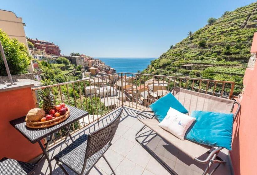 اتاق استاندارد یک نفره با چشم‌انداز دریا, La Torretta Lodge