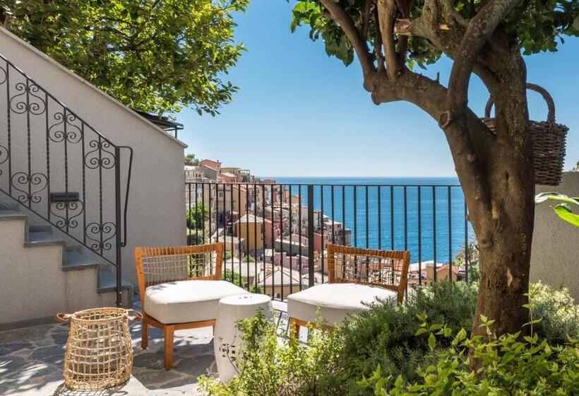سوییت دوبلکس, La Torretta Lodge