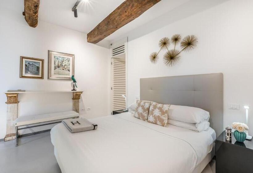 سوییت دوبلکس, La Torretta Lodge
