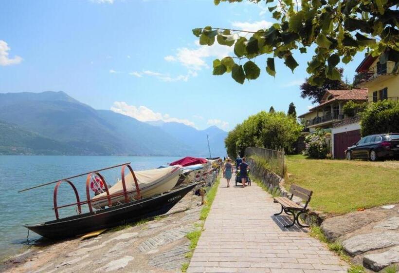 خانه 2 خوابه, L'antico Borgo
