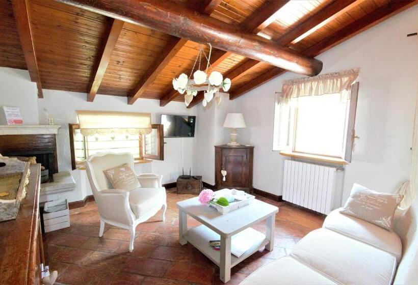 آپارتمان 1 خوابه با تراس, L'antico Borgo