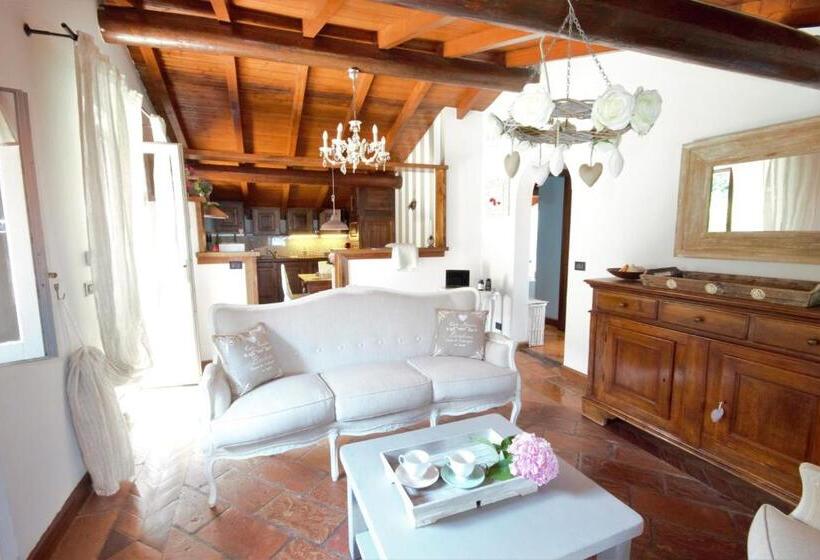 آپارتمان 1 خوابه با تراس, L'antico Borgo