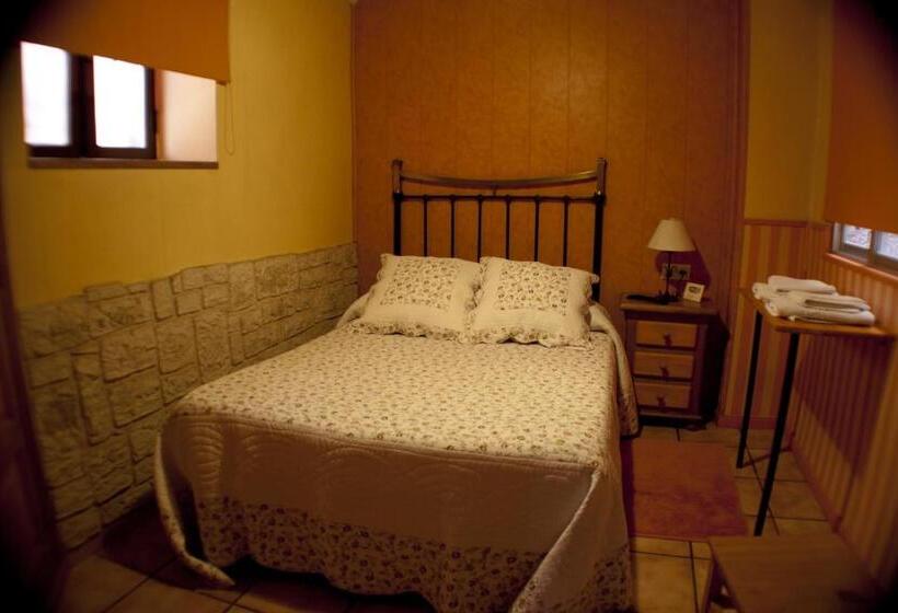 اتاق استاندارد با سرویس بهداشتی مشترک, Posada De Peregrinos