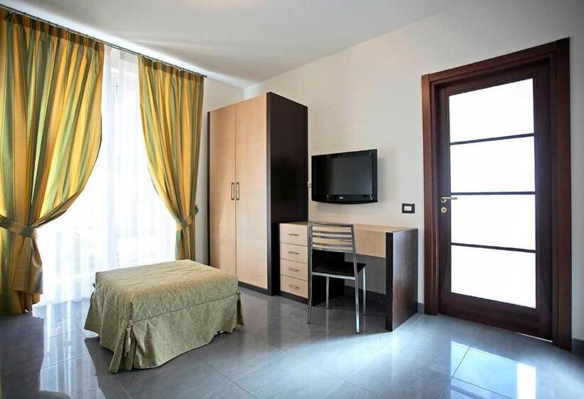 آپارتمان 1 خوابه, Residence I Gabbiani