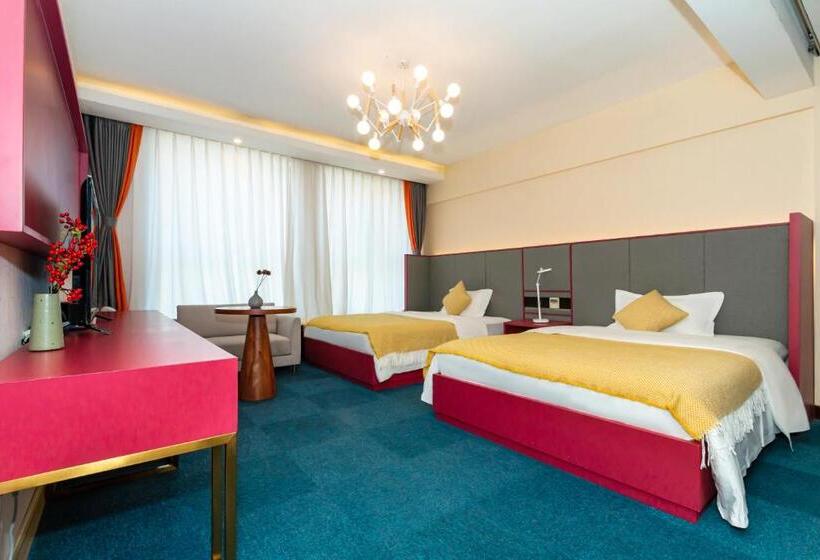 اتاق لوکس خانوادگی, The Palace Service Apartment Beijing