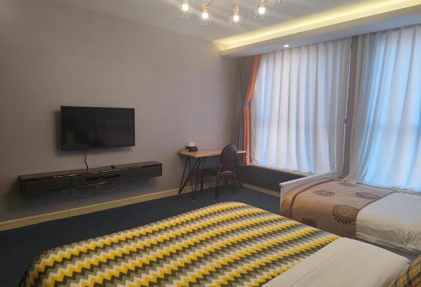 اتاق لوکس خانوادگی, The Palace Service Apartment Beijing