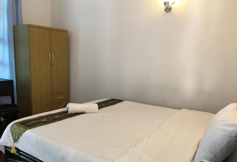 اتاق استاندارد, Smiley's Guesthouse