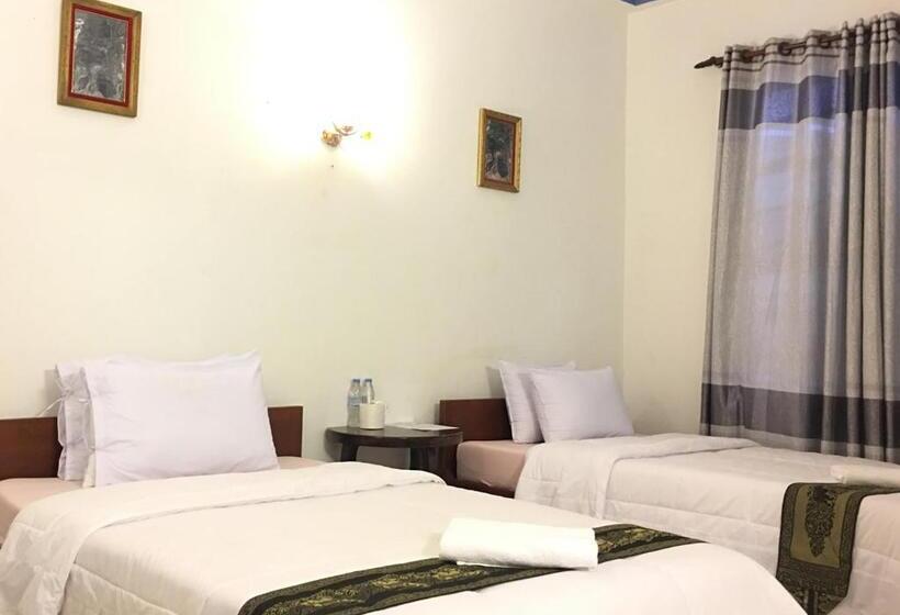 اتاق استاندارد, Smiley's Guesthouse
