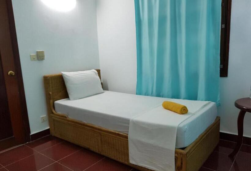 اتاق اکونومی یک تخته, Smiley's Guesthouse
