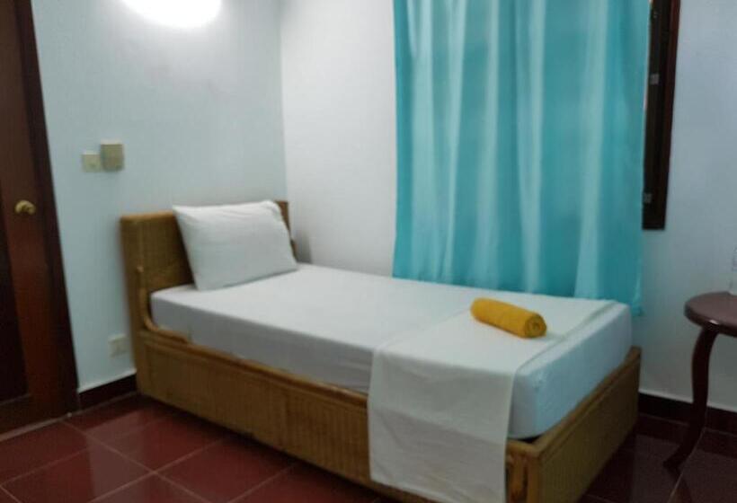 اتاق اکونومی یک تخته, Smiley's Guesthouse