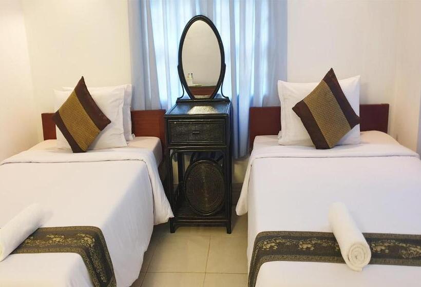 اتاق استاندارد, Smiley's Guesthouse