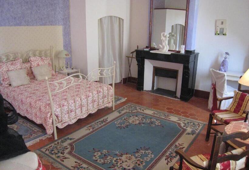 اتاق استاندارد, Chateau Du Comte