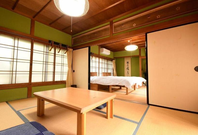 سوئیت جونیور با چشم‌انداز باغ, 高野山 宿坊 熊谷寺  Koyasan Shukubo Kumagaiji