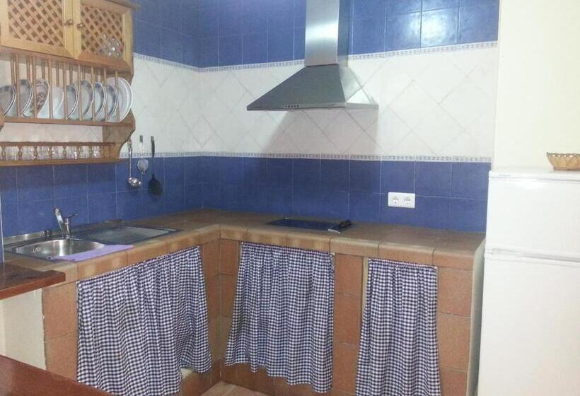 آپارتمان 1 خوابه, Pensión Y Apartamentos El Taxi