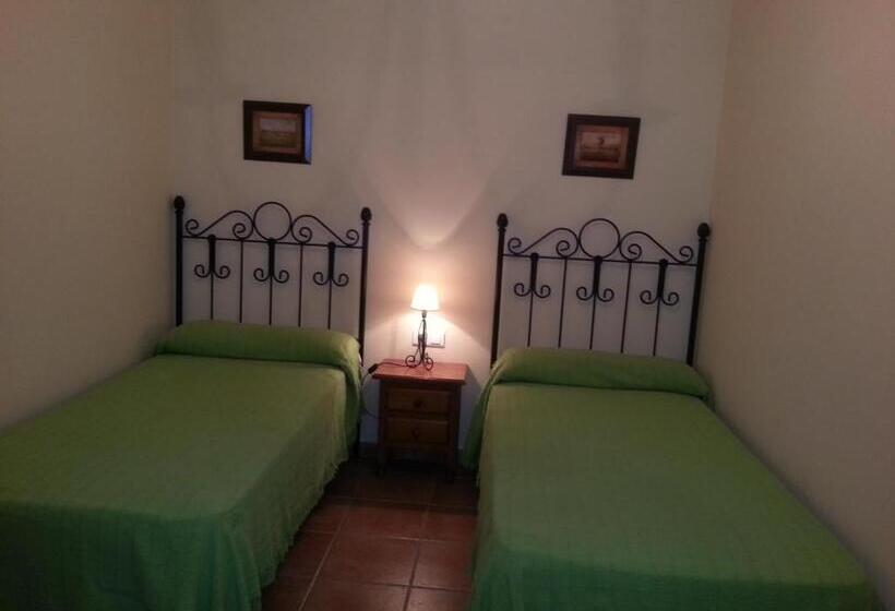 آپارتمان 1 خوابه, Pensión Y Apartamentos El Taxi