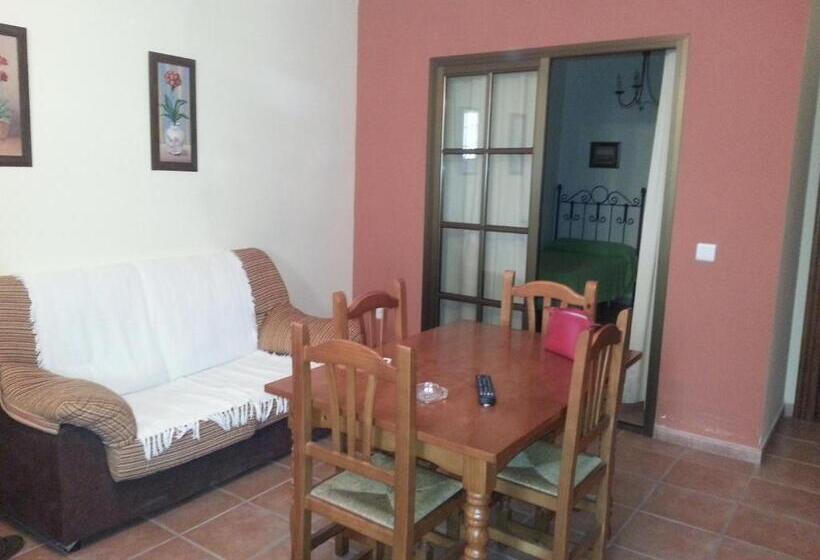 آپارتمان 1 خوابه, Pensión Y Apartamentos El Taxi