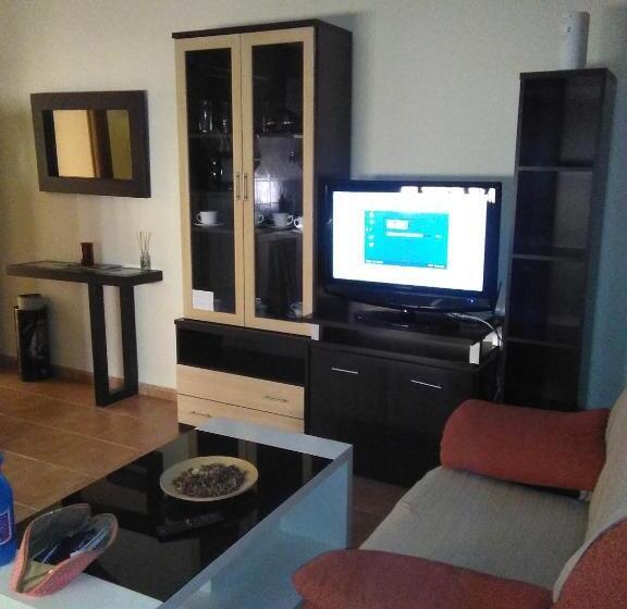 آپارتمان 1 خوابه, Pensión Y Apartamentos El Taxi