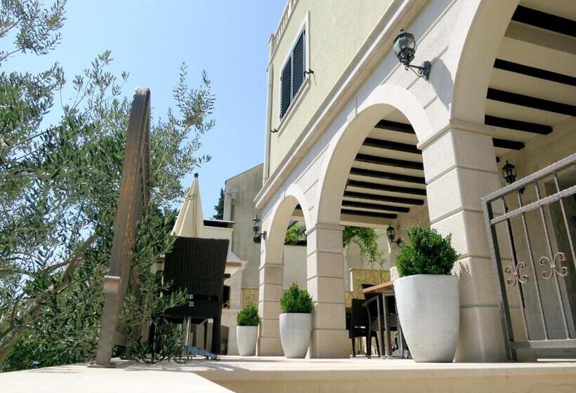 اتاق استاندارد با بالکن و چشم‌انداز دریا, Guest House Villa Maslina Neum