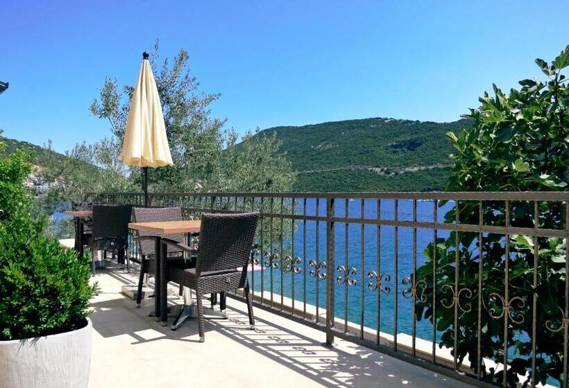 Triple Room Sea View, Guest House Villa Maslina Neum