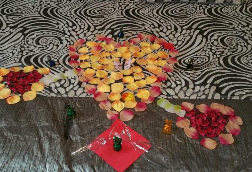 اتاق استاندارد با وان آب گرم, Trisileja En Posada La Busta