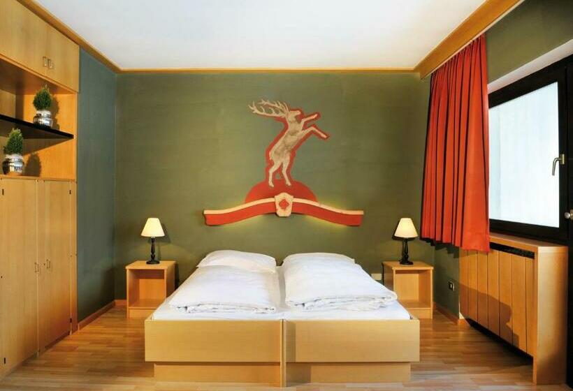 استودیوی استاندارد, Residence Adler